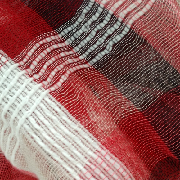 Women's scarf - Picture 2 of 2